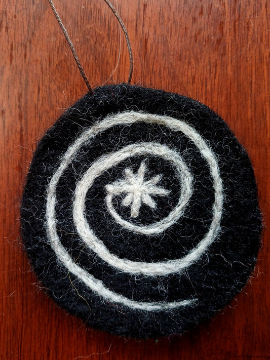 Swirling Star Hanging Decoration