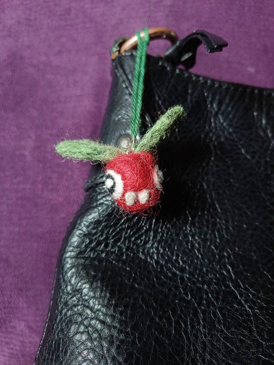 Bucktooth Beetroot Charmlet