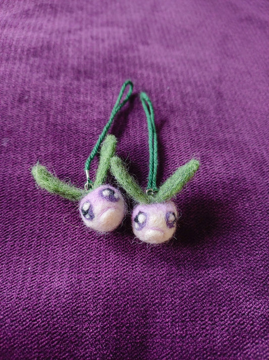 Crying Turnip Charmlet