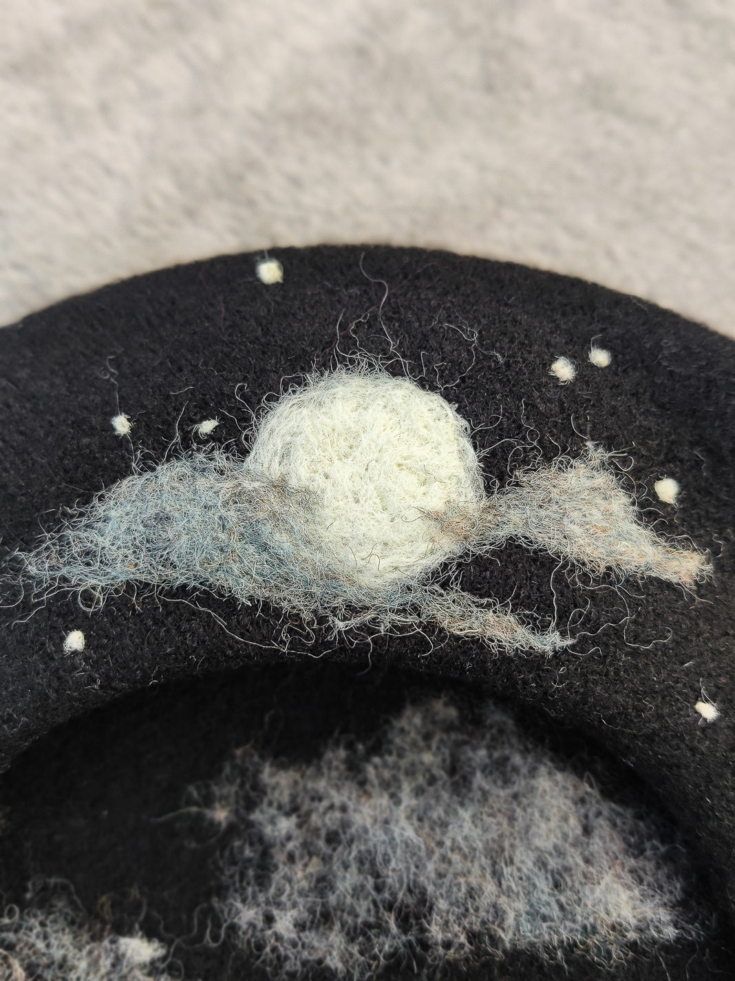 Cloudy Moon Beret