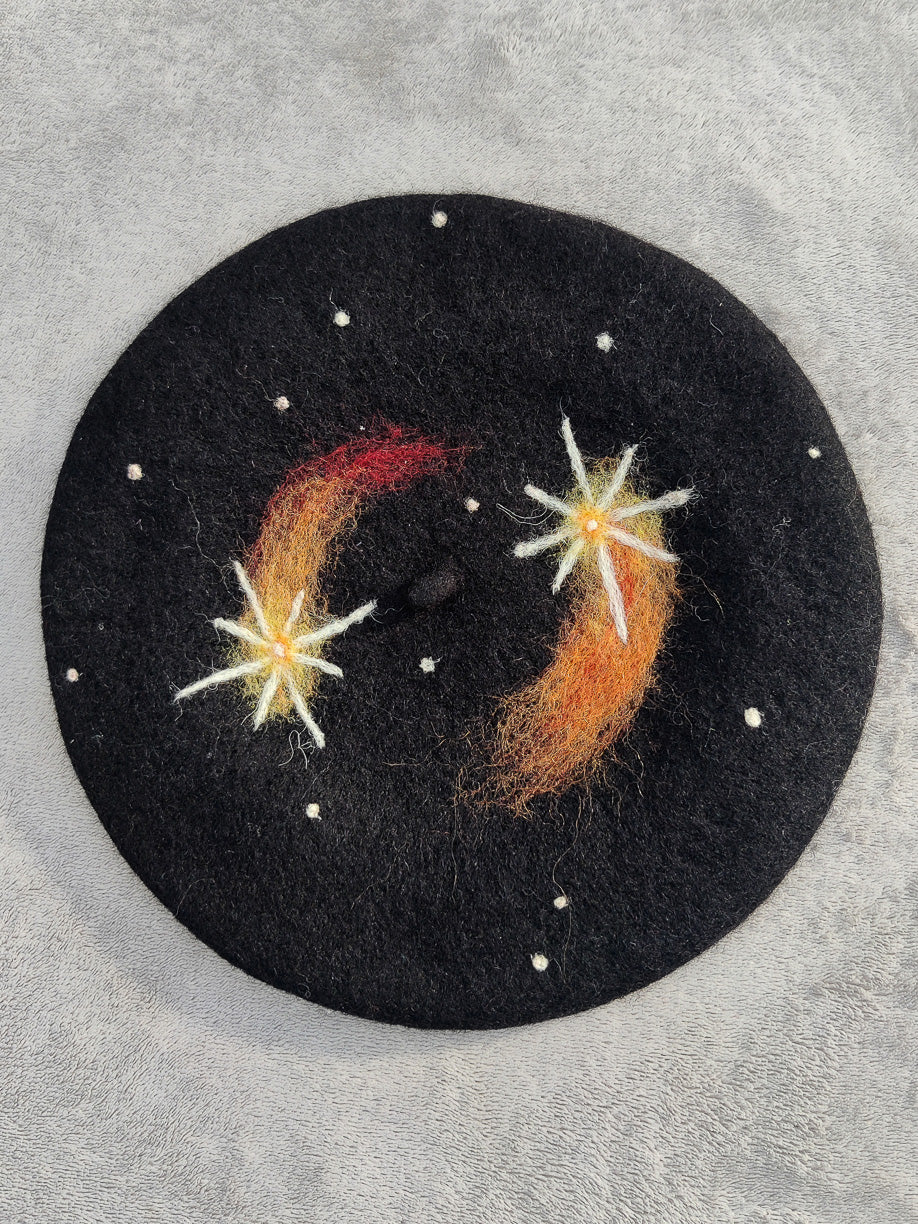 Twin Comets Beret