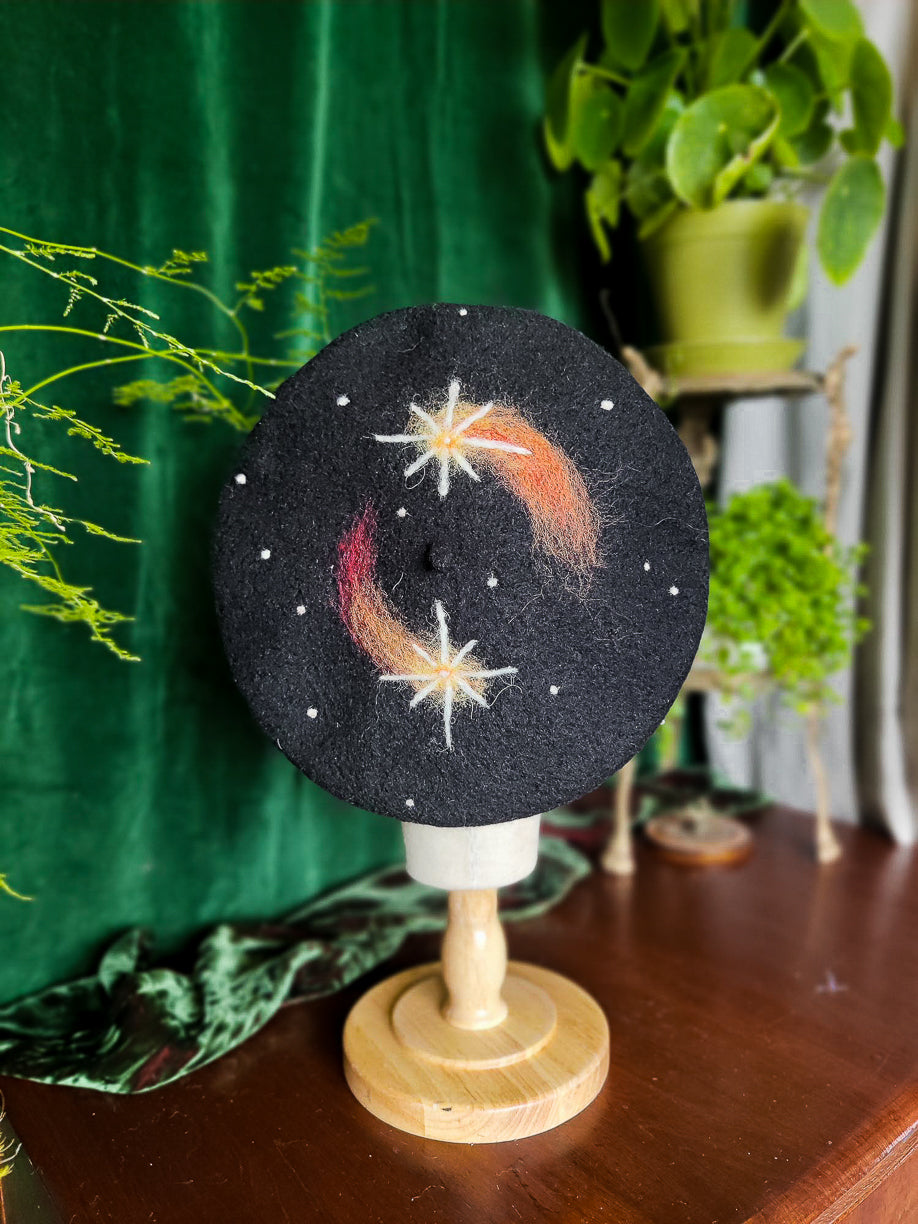 Twin Comets Beret