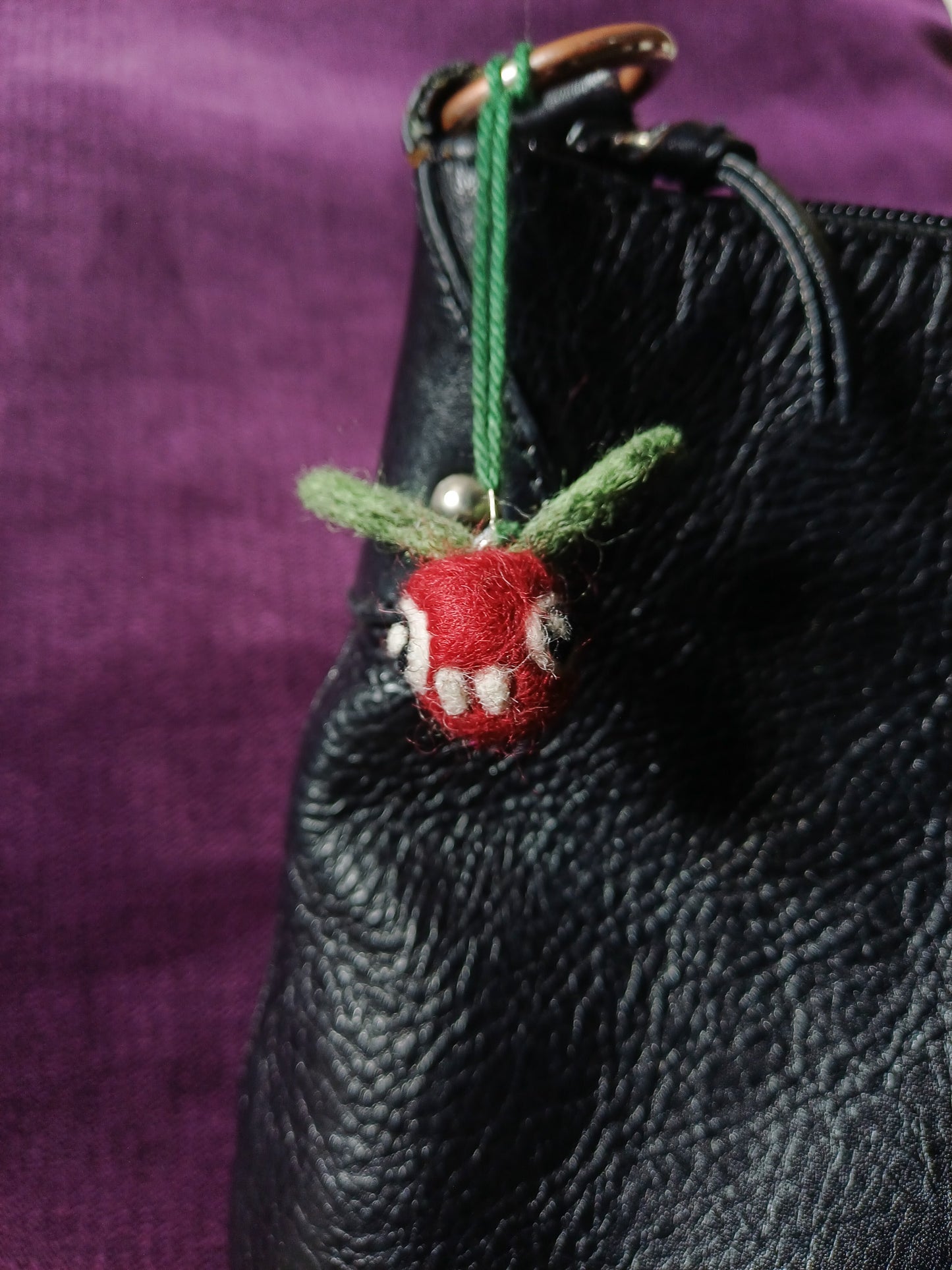 Bucktooth Beetroot Charmlet