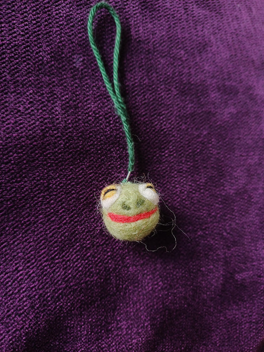 Happy Frog Charmlet