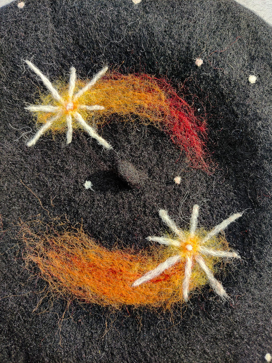 Twin Comets Beret